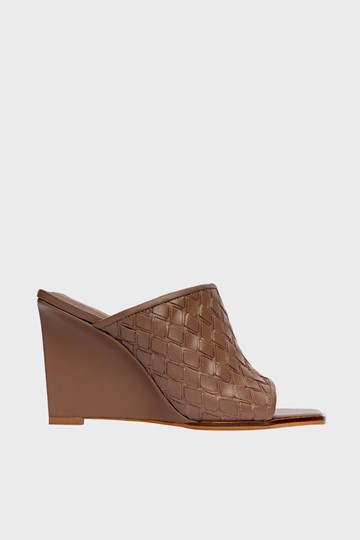 CARRANO Κομψές πλατφόρμες από πλεκτό δέρμα